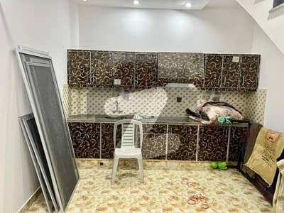 ملتان روڈ لاہور میں 2 کمروں کا 2 مرلہ مکان 75.0 لاکھ میں برائے فروخت۔