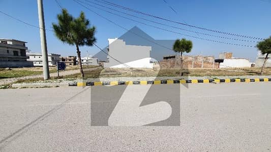 Q Block Major Road 1 Plot For Sale