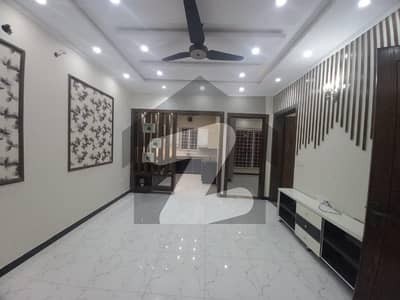 House 7 Marla For Rent In Bahria Town Phase 8 - Usman Block