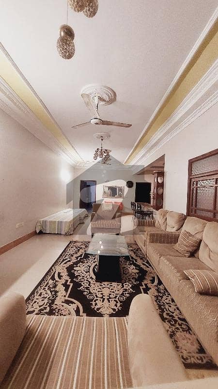پی ای سی ایچ ایس بلاک 6 پی ای سی ایچ ایس,جمشید ٹاؤن,کراچی میں 3 کمروں کا 12 مرلہ مکان 3.5 کروڑ میں برائے فروخت۔
