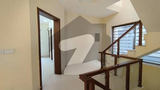 10 Marla Park View Excellent Condition House In Bahria Phase 5