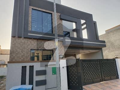 Bahria Nasheman 8 Marla Brand New House For Sale (investor rate)