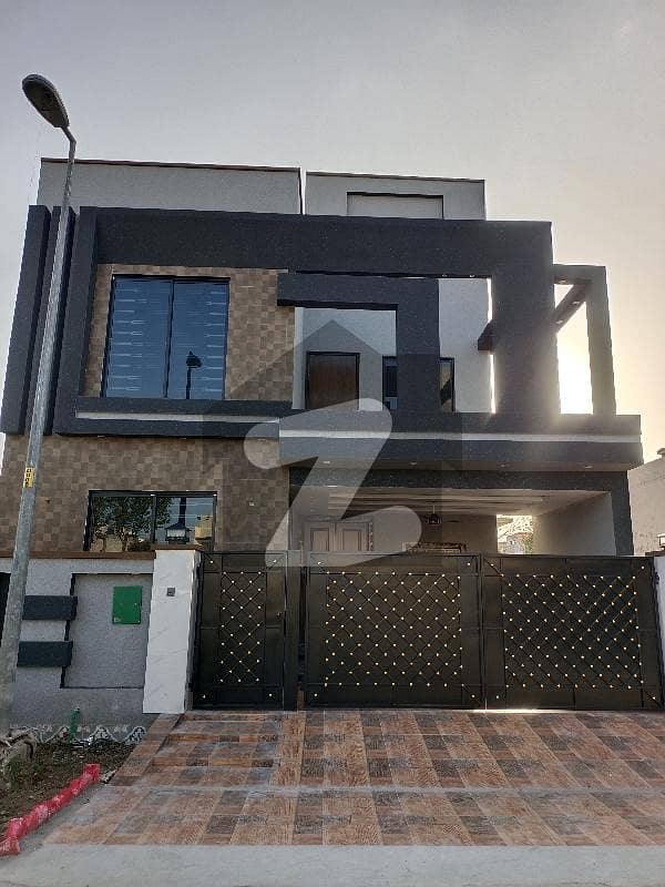 Bahria Nasheman 8 Marla Brand New House For Sale Investor Rate