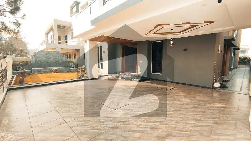 1 Kanal Sunfacing Brand New Unique House for Sale in Bahria Town