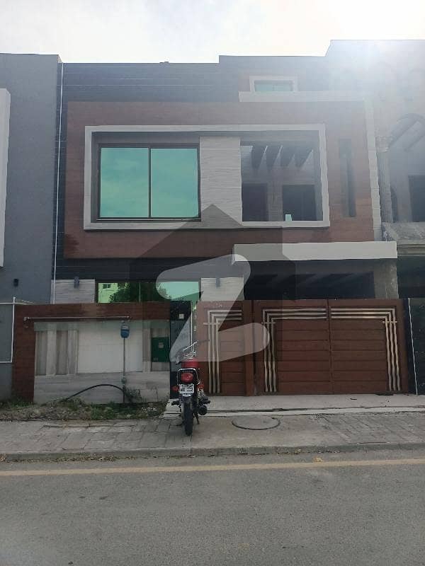 5 MARLA House Available For Rent In Bahria Orchard Raiwind Road
