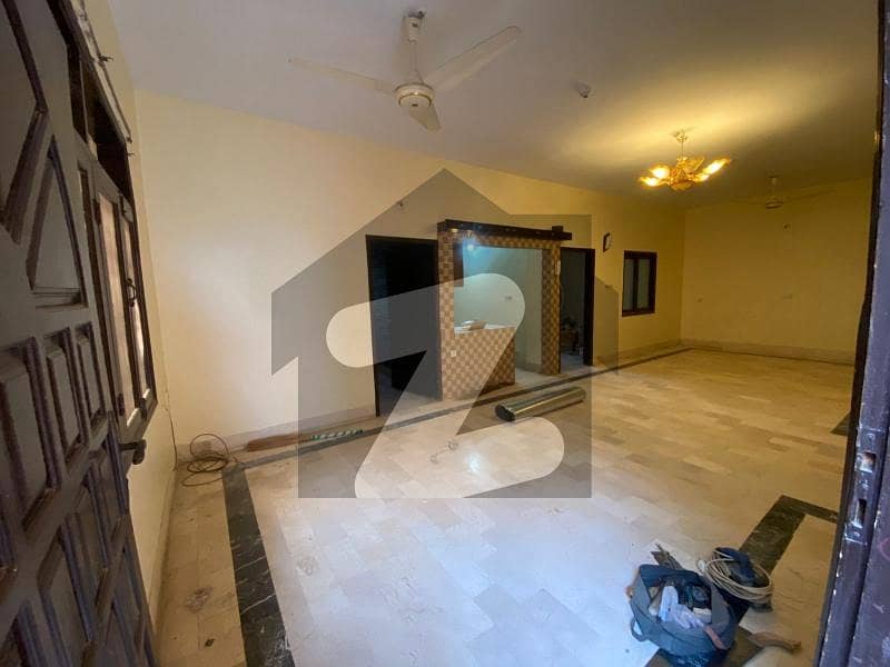 240 Square Yards House In Stunning Gulistan-E-Jauhar - Block 15 Is Available For Sale