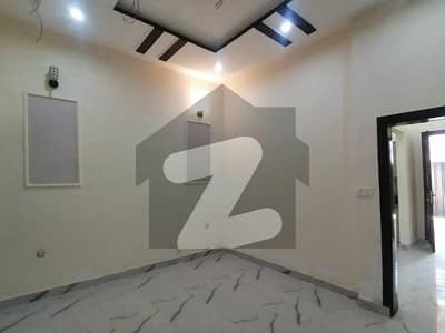 Upper Portion Sized 10 Marla Is Available For rent In LDA Avenue - Block M