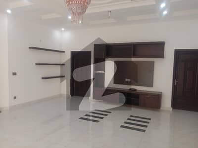 House For Sale In Rs. 67000000