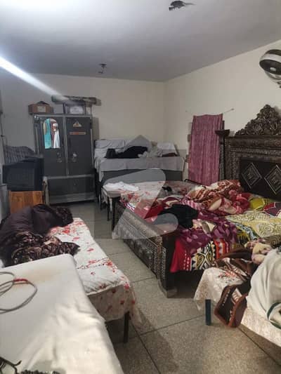 شاہین کالونی والٹن روڈ,لاہور میں 4 کمروں کا 9 مرلہ مکان 2.2 کروڑ میں برائے فروخت۔