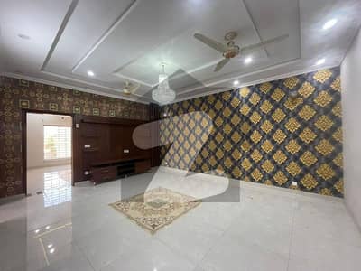 Upper Portion Of 10 Marla Available For Rent In Bahria Town Lahore