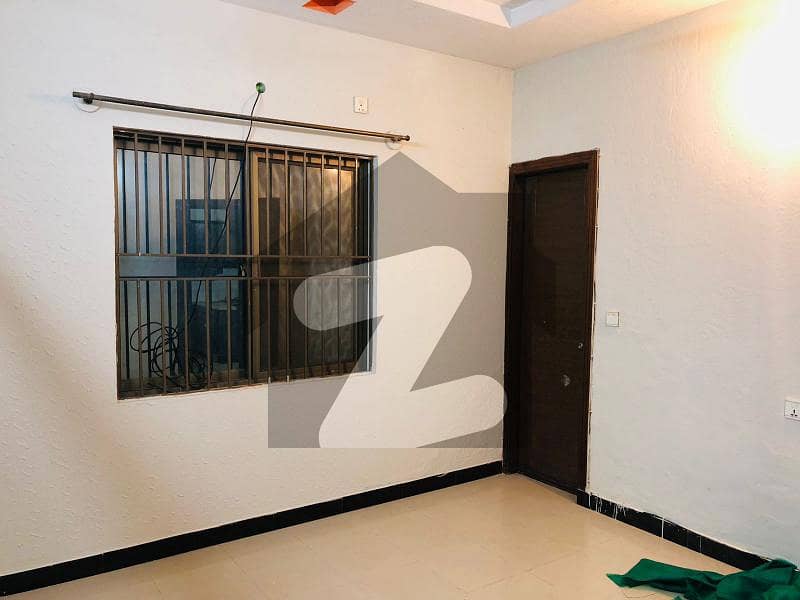 25*40 Neat & Clean Ground Portion (Real Pics) In G-13/1 For Rent