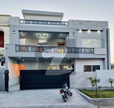 12 Marla Luxury House For Sale In G-13