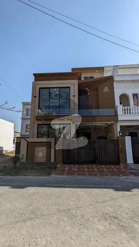 5 Marla Modren Design Luxury Half Triple Story Brand New Very Beautiful Hot Location House For Sale In Park View Near Park Commercial Masjid