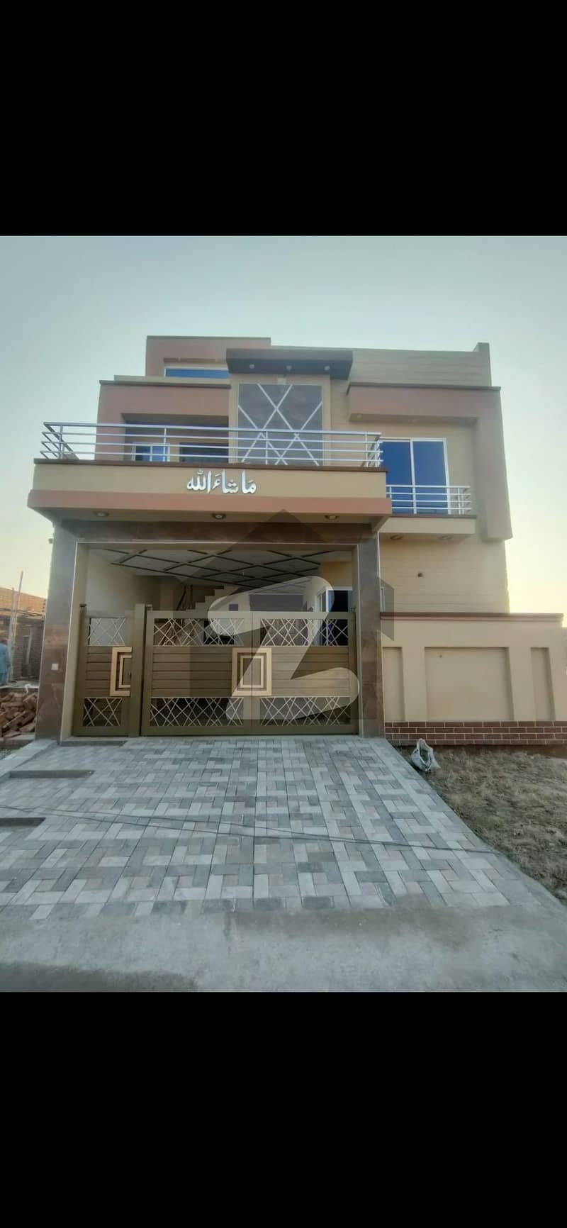 ایڈن آچرڈ فیصل آباد میں 5 کمروں کا 5 مرلہ مکان 1.75 کروڑ میں برائے فروخت۔