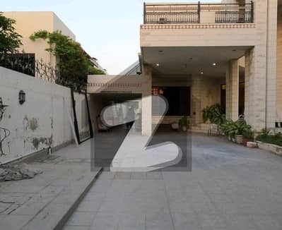 On Excellent Location Gizri House Sized 2000 Square Yards For sale