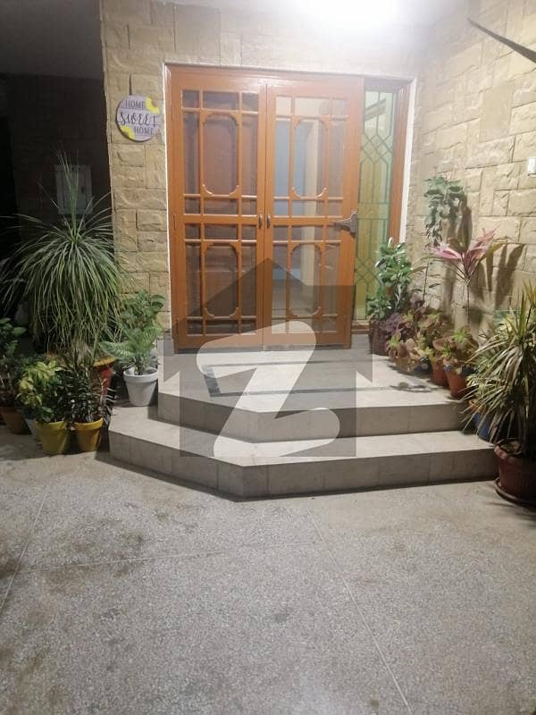 اولڈ فالکن کمپلیکس (اے ایف او ایچ ایس) ملیر کنٹونمنٹ,کینٹ,کراچی میں 5 کمروں کا 1 کنال مکان 9.0 کروڑ میں برائے فروخت۔