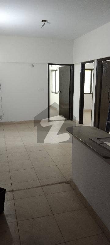 Prime Location 950 Square Feet Flat For Sale Available In North Nazimabad Block H