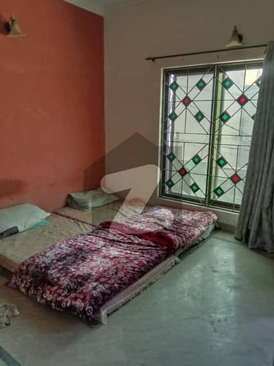 3.5 Marla Tile Flooring House For Rent In Johar Town Lahore