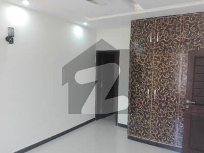 12 Marla Upper Portion Situated In E-11 For Rent