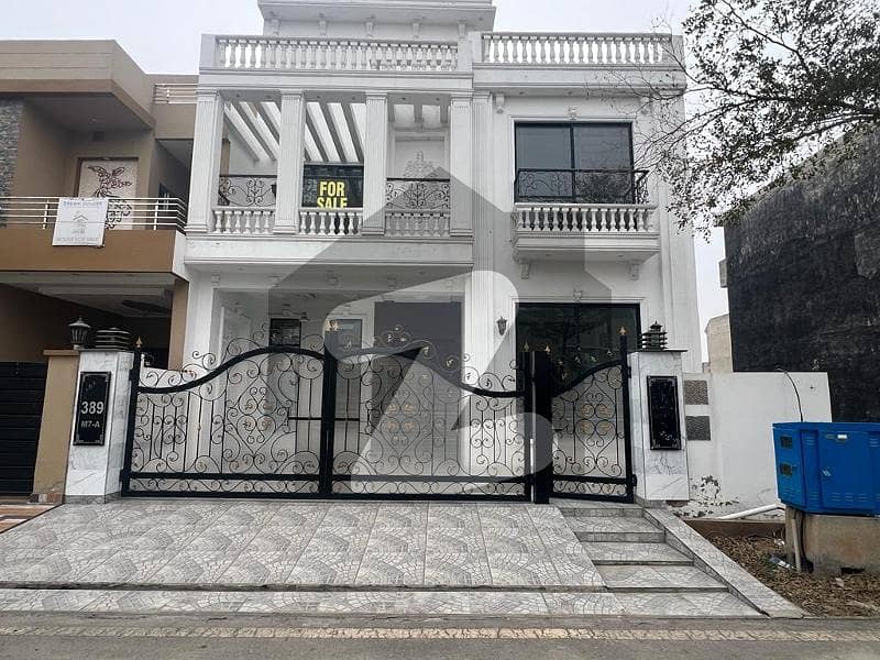 Luxury 9 Marla House For Sale Sector M7A In Lake City Lahore.
