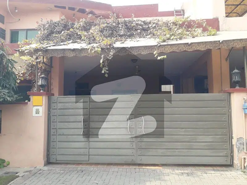 10 Marla Near Market Owner Used House For Sale In Askari 10 Hot Location