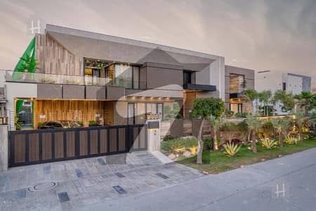 30 Marla Corner House For Sale Near To Macdonald In Phase 3 DHA Lahore