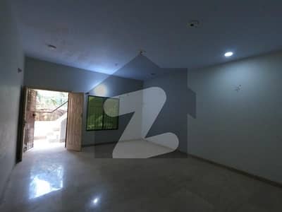 Prime Location House Sized 240 Square Yards In Gulistan-e-Jauhar - Block 4
