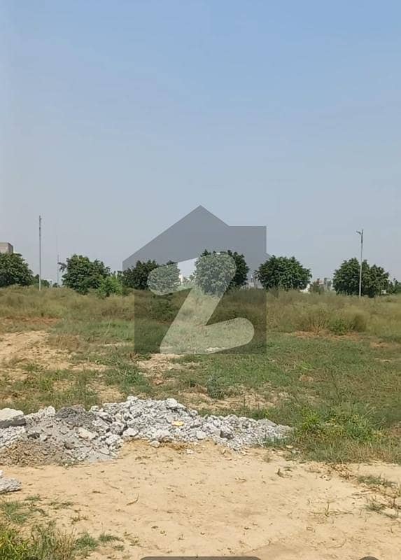 Defence Phase 7 Block T Overseas 8 Kanal For Sale 70 Feet Road