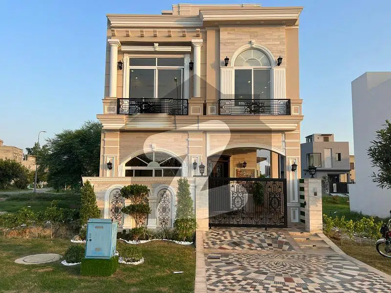LDA Approved 5 Marla Brand New Owner Build House At Excellent Place Near To DHA