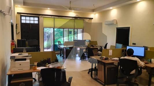 ماڈل ٹاؤن ۔ بلاک سی ماڈل ٹاؤن,لاہور میں 7 کمروں کا 4 کنال مکان 32.0 کروڑ میں برائے فروخت۔