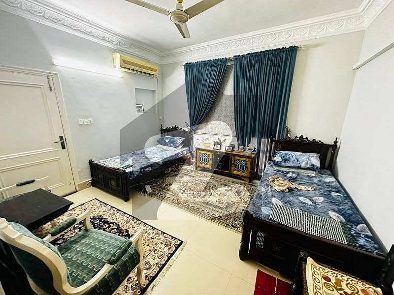 جی ۔ 9 اسلام آباد میں 6 کمروں کا 14 مرلہ مکان 13.5 کروڑ میں برائے فروخت۔