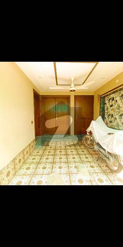 بحریہ ٹاؤن جناح بلاک بحریہ ٹاؤن سیکٹر ای,بحریہ ٹاؤن,لاہور میں 1 کمرے کا 5 مرلہ زیریں پورشن 35.0 ہزار میں کرایہ پر دستیاب ہے۔