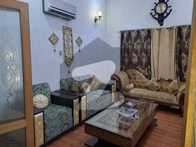 نشیمنِ اقبال فیز 1 نشیمنِ اقبال,لاہور میں 5 کمروں کا 10 مرلہ مکان 3.1 کروڑ میں برائے فروخت۔