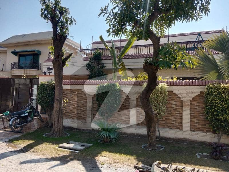 1 Kanal house For Sale In phase 1 DHA Lahore