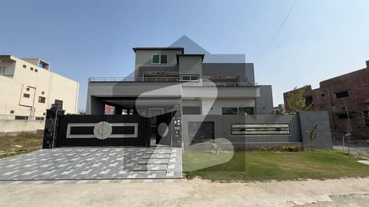 1 Kanal Double Story Owner Build Like A Brand New House For Sale In OPF Housing Society