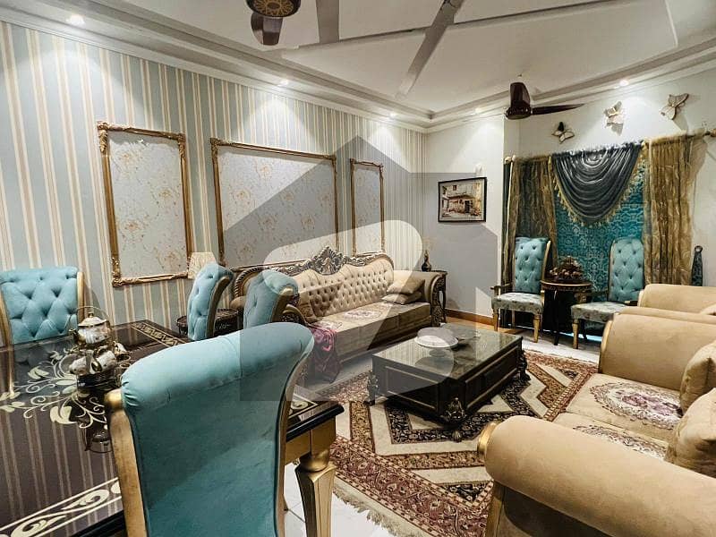 ڈیوائن گارڈنز لاہور میں 4 کمروں کا 10 مرلہ مکان 3.2 کروڑ میں برائے فروخت۔