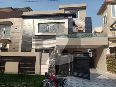 10 Marla Double Storey House For Sale In Central Park At Very Good Location