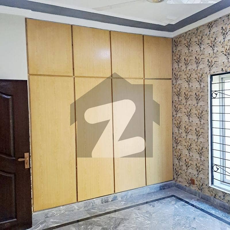 10 Marla Like New Beautiful House For Sale In Sector B Bahria Town Lahore