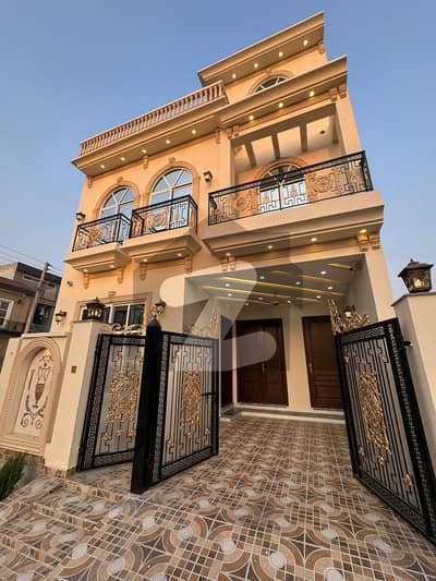 5 Marla CORNER Spanish House for Sale in AA Block Central Park Lahore