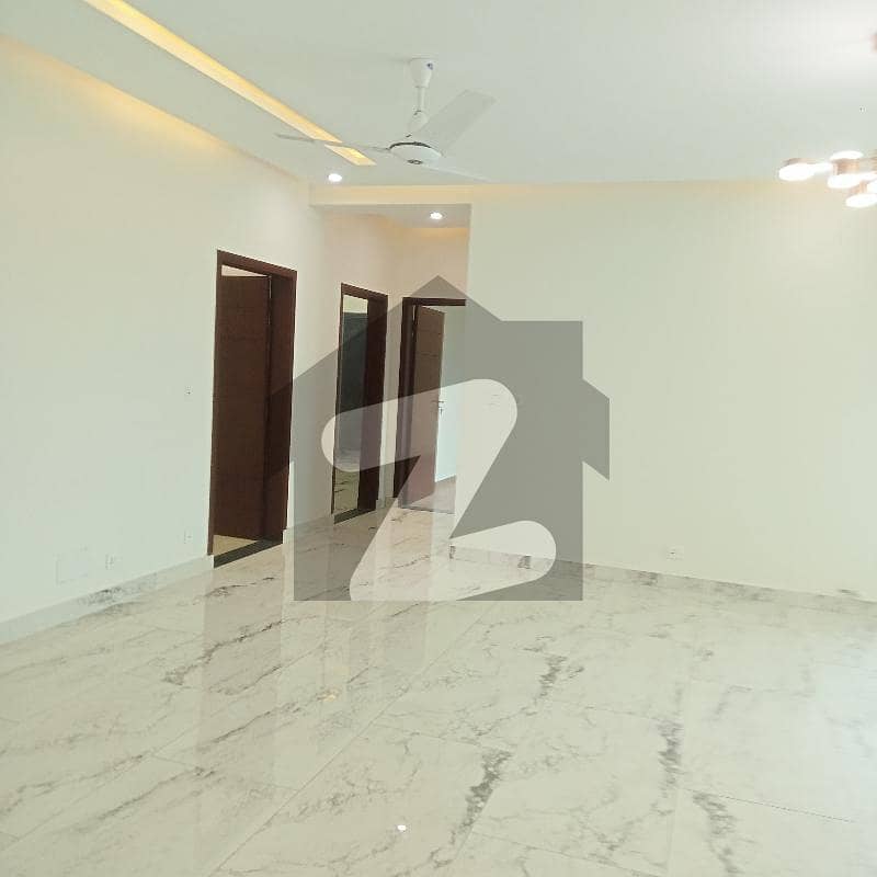 3 Bed Apartment Available for sale in askari 11 Lahore
