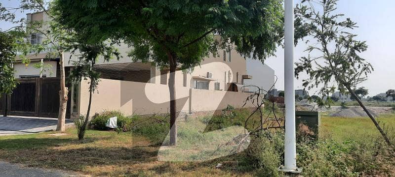 1 Kanal Residential Plot For Sale in Ideal Location of DHA Phase 6 Block E |
