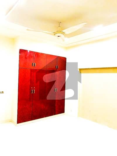 10 Marla Beautiful Modren Saligthy Used Lower Portion Hot Location For Rent In DHA Ph 6