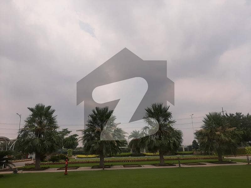 BUILDER LOCATION PLOT NO 43 IS FOR SALE IN OVERSEAS C BAHRIA TOWN