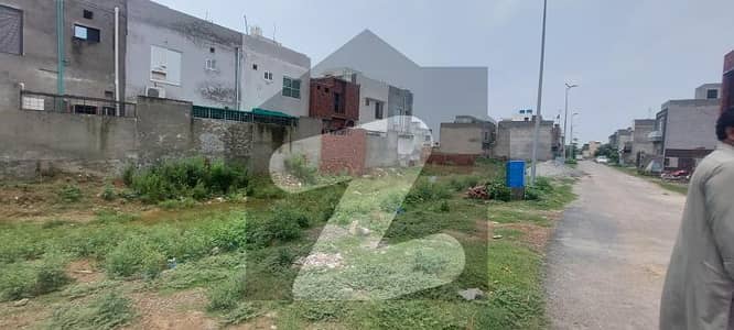 Ready To Build 10 Marla Plot For Sale Facing 1 Kanal In Imperial 2 Block Paragon City Lahore