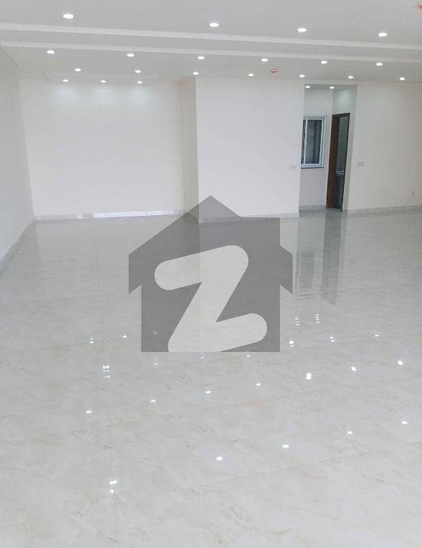 8 MARLA COMMERCIAL FLOOR FOR RENT IN DHA PHASE 6 CCA