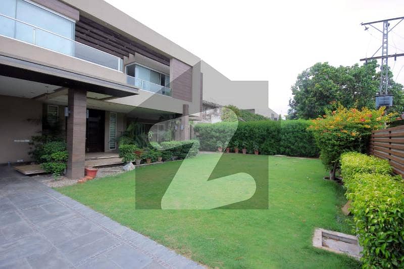 ڈی ایچ اے فیز 5 - بلاک ای فیز 5,ڈیفنس (ڈی ایچ اے),لاہور میں 5 کمروں کا 1 کنال مکان 2.97 لاکھ میں کرایہ پر دستیاب ہے۔