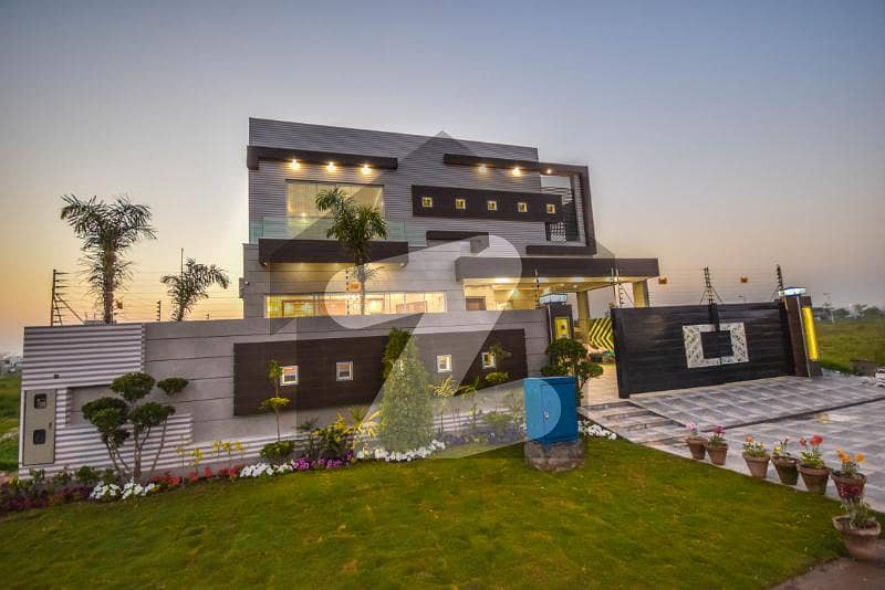 1 KANAL BEAUTIFUL MODERN DESIGN UPPER Portion With Solar System FOR Rent IN DHA Phase 8