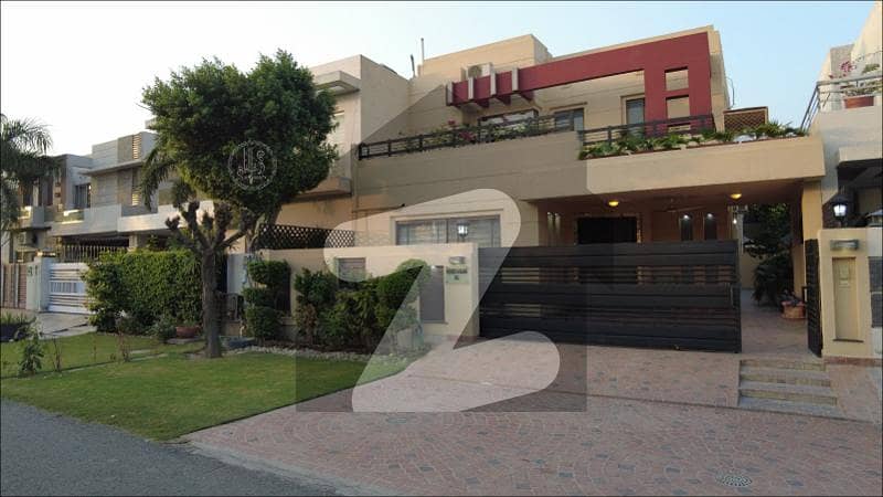 10 MARLA SLIGHTLY USED LUXURY LAVISH MODERN DESIGN HOUSE FOR SALE IN DHA PHASE 5 BLOCK K TOP LOCATION