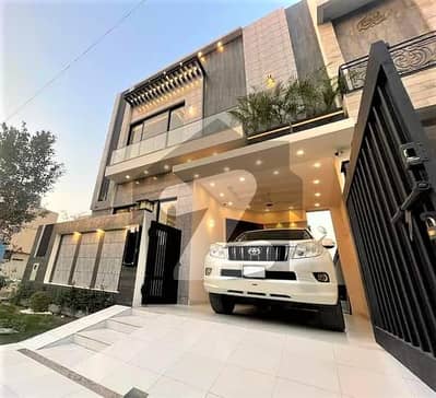 5 Marla Unique Modern Designer House For Sale In Best Location Of DHA