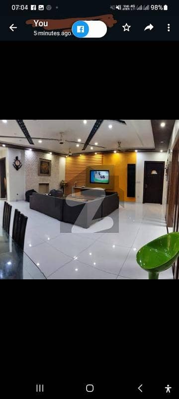 یو ای ٹی ہاؤسنگ سوسائٹی لاہور میں 6 کمروں کا 2 کنال مکان 7.2 کروڑ میں برائے فروخت۔